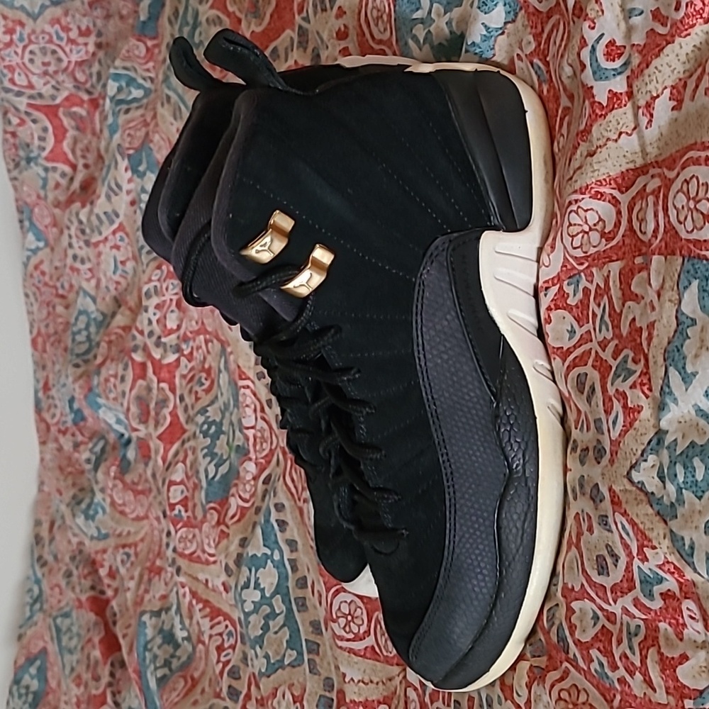 Reverse taxi jordans